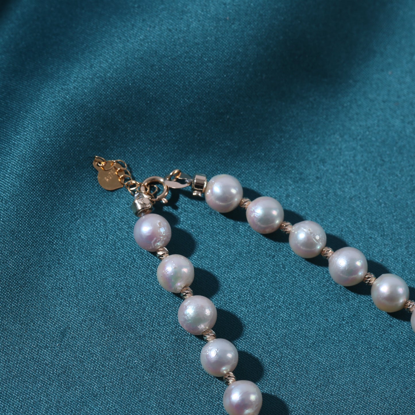 G750 Akoya "Shimmering Light" Pearl Necklace